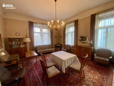 Altbau Baujahr 1906, 4 Zimmer Eckwohnung