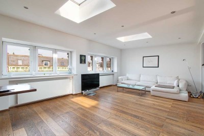 LOFTARTIG-LUFTIG-HELL! Penthouse  mit 15 m² Südwestbalkon - keine Schrägen - Ausbau 2005!