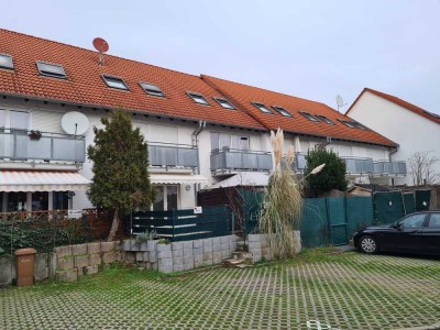 Das Zuhause für Ihre Familie!
Reihenhaus in idyllischer Lage am Leimbach