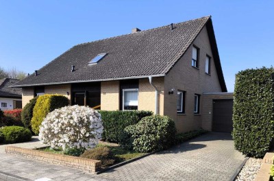 Ein Zuhause zum Wohlfühlen!!!  Sehr gepflegt!   EG rollstuhlgerecht !  Vollkeller, Garage..