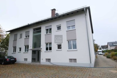 Einziehen und Wohlfühlen - Erdgeschosswohnung mit EBK,Terrasse, Garten u. Stellplatz in ruhiger Lage