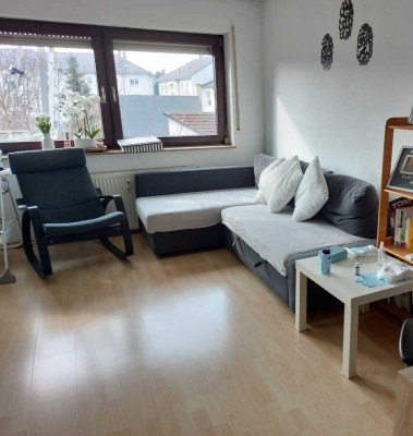 Charmante 2-Zimmer-Wohnung mit Wohnküche & Balkon – Zentral gelegen!