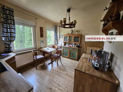 IMMOBERLIN.DE - Fernsichten mit Seeblick! Großzügiges Mehrfamilien-/generationenhaus mit Potential