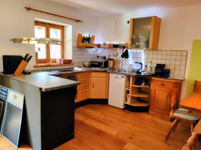 Ruhige 2-Raum-Wohnung mit Balkon und EBK in der Nähe vonWarngau