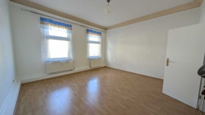 +++ ab 01.08.2025: schicke 2-Raum-Wohnung mit Einbauküche nahe des Goetheparks +++