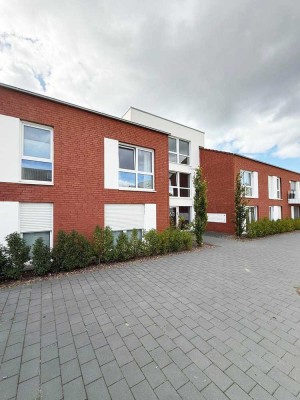 ERDGESCHOSSWOHNUNG MIT KLEINEM GARTEN IN DER ESCHENDORFER AUE