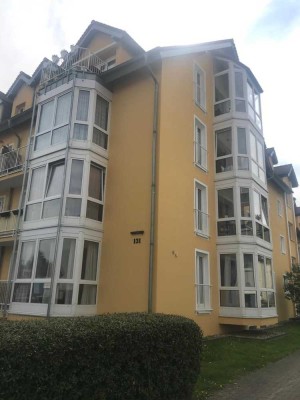 Moderne 3-Zimmer-Wohnung mit Balkon, zwei Wintergärten und Gartennutzung – Bezug ab sofort