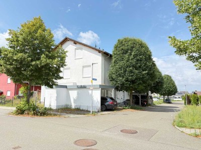 Doppelhaushälfte mit Carport und Einliegerwohnung