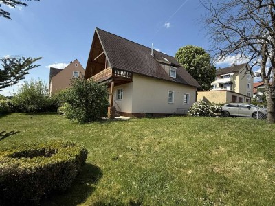 Einziehen und wohlfühlen! Schönes Einfamilienhaus in verkehrsgünstiger Lage in Weiden-Rehbühl