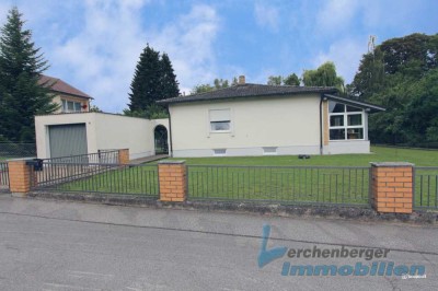 *** Bungalow mit großem Grundstück in ruhiger Lage von Plattling ***