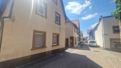 2 renovierungsbedürftige Einfamilienhäuser mit Garten in ruhiger Lage in Hemsbach