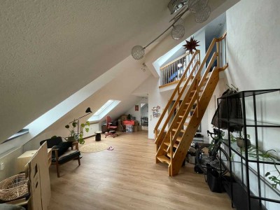 Attraktive helle Maisonettewohnung in ruhiger Lage am Heuchelhof – Ideal für Paare