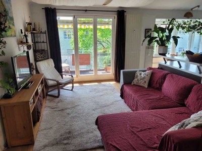 Helle, perfekt geschnittene Dachgeschosswohnung mit viel Wohnfläche und Stauraum