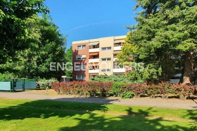 PERFEKTES WOHNEN IM ELBEVIERTEL: WOHNUNG MIT PARKETTBODEN UND LOGGIA