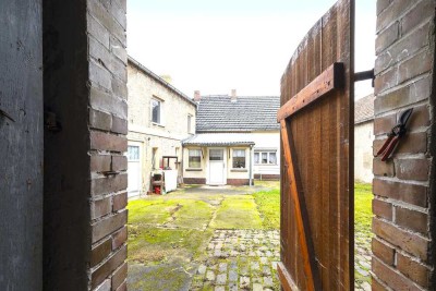 Kleiner Bauernhof für wenig Geld an der Schwarzen Elster wartet auf Sie.