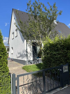 Attraktive Doppelhaushälfte mit Garten in ruhiger Lage von Neu-Ulm/Ludwigsfeld