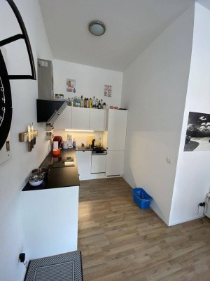 2-Zimmer-Altbauwohnung in zentraler &amp; ruhiger Lage nahe Augarten – Top saniert, WG-tauglich