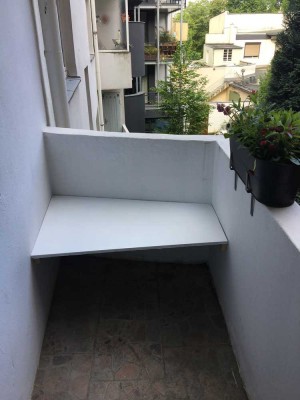 Zentrale 2-Zimmer-Wohnung mit Loggia in Düsseldorf-Unterbilk