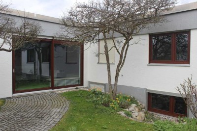 Oase der Ruhe -- Bungalow in Ottobrunn