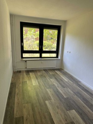 Schöne 3-Raum-EG-Wohnung mit kleiner Terasse in Langenhagen