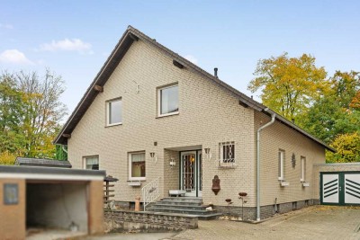 Viel Platz für Familie und mehr: Großes Haus mit Einliegerwohnung in Geilenkirchen