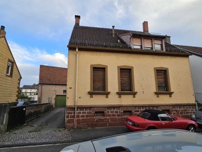 6-Zimmer-Einfamilienhaus in Zweibrücken Ixheim