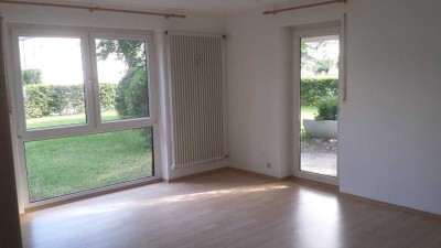 Helle 1-Zimmer-Terrassenwohnung mit Balkon und EBK in Germering