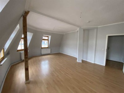 Kleinzschocher! helle gemütliche 3 Zimmer-DG-Whg.* 
große Küche* Balkon