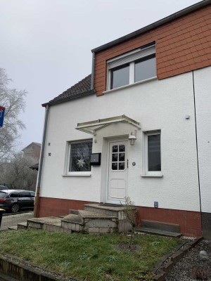 Doppelhaushälfte (114qm) mit Garten und Garage in Dortmund-Eving