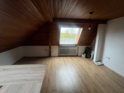 1-Zimmer Dachgeschosswohnung in Voerde (Niederrhein)
