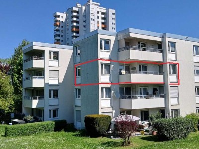 Wohnung mit Blick "ins Grüne" plus PKW-Stellplatz im Freien.