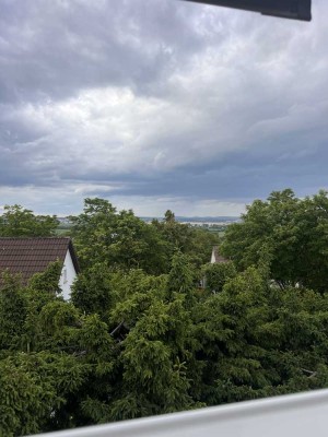 Charmante 2-Zimmer-Dachgeschosswohnung mit Balkon in LE-Stetten – Nachmieter*in gesucht ab 15. Juli