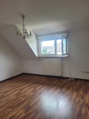 2-Zimmer-Dachgeschosswohnung in Ludwigshafen am Rhein