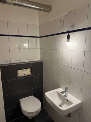 +4 Zimmer/ auch als WG+Büro+Praxis+möglich+ ca. 124 QM in zentraler Lage von Aachen-Haaren+Aufzug+