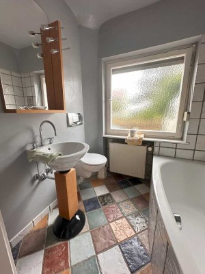 Charmante Wohnung mit großem Garten, Terrasse & Kamin – hier wartet Ihr neues Zuhause mit Potenzial