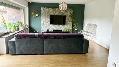 Schöne 4-Zimmer-Wohnung mit Einbauküche in Neuss