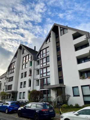 Sehr helle 2-Zimmer-Dachgeschosswohnung in Nürnberg inkl. Tiefgarage