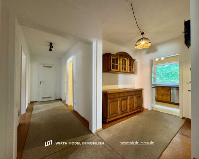 Vier-Zimmer-Wohnung mit Balkon und Garage | Hochparterre