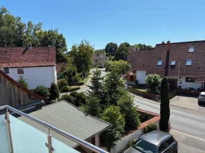 5-Zimmer Wohnung mit Balkon 1250€  und Lager/ Garage / Wohnmobilstellplatz 250 € in  Wenighösbach