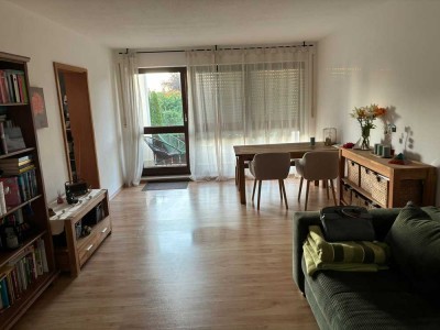 Gepflegte 3 Zimmer Wohnung mit Balkon und TG-Stellplatz