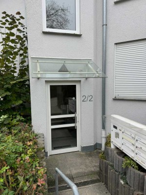 Moderne 1-Zi.-Whg. mit Balkon & EBK in Top-Lage nähe Bosch / Porsche