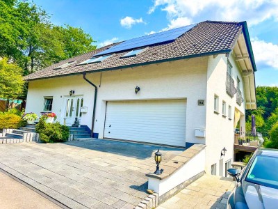Geräumiges, 6-Zimmer-Einfamilienhaus mit gehobener Innenausstattung in Overath. COURTAGEFREI !!