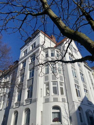 Linden-Süd, lichtdurchflutete, TOP gepflegte 3 Zimmer-Wohnung, große Wohnküche, modernes Duschbad