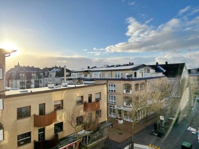 Gepflegte 2-Zimmer-Wohnung mit Ostbalkon und Garage