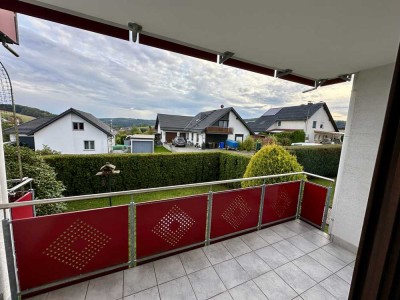 Schöne helle 2 Zimmer Erdgeschosswohnung mit Balkon zu vermieten