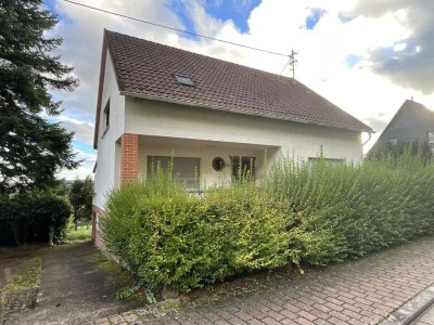 Freistehendes Einfamilienhaus mit schönem Weitblick in ruhiger Lage von Nalbach