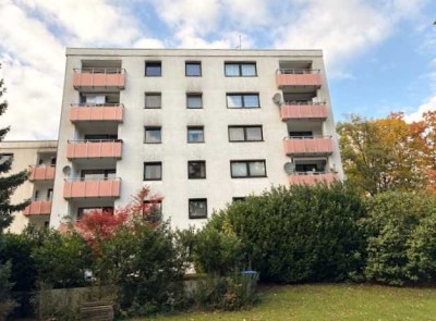 Zentrales und naturnahes Wohnen in Oerlinghausen - Süd: Gepflegte 2-Zimmer - ETW mit Loggia im 1. OG