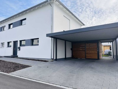 Moderne Doppelhaushälfte mit Premium-Ausstattung, Baujahr 2021 – Energieeffizient & bezugsfertig