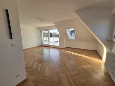 Exklusive Penthouse Wohnung – Erstbezug nach Komplettsanierung – Dachterrasse – Top-Energieeffizienz