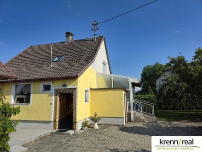 Charmantes Eigenheim mit großem Garten in ruhiger Siedlungslage